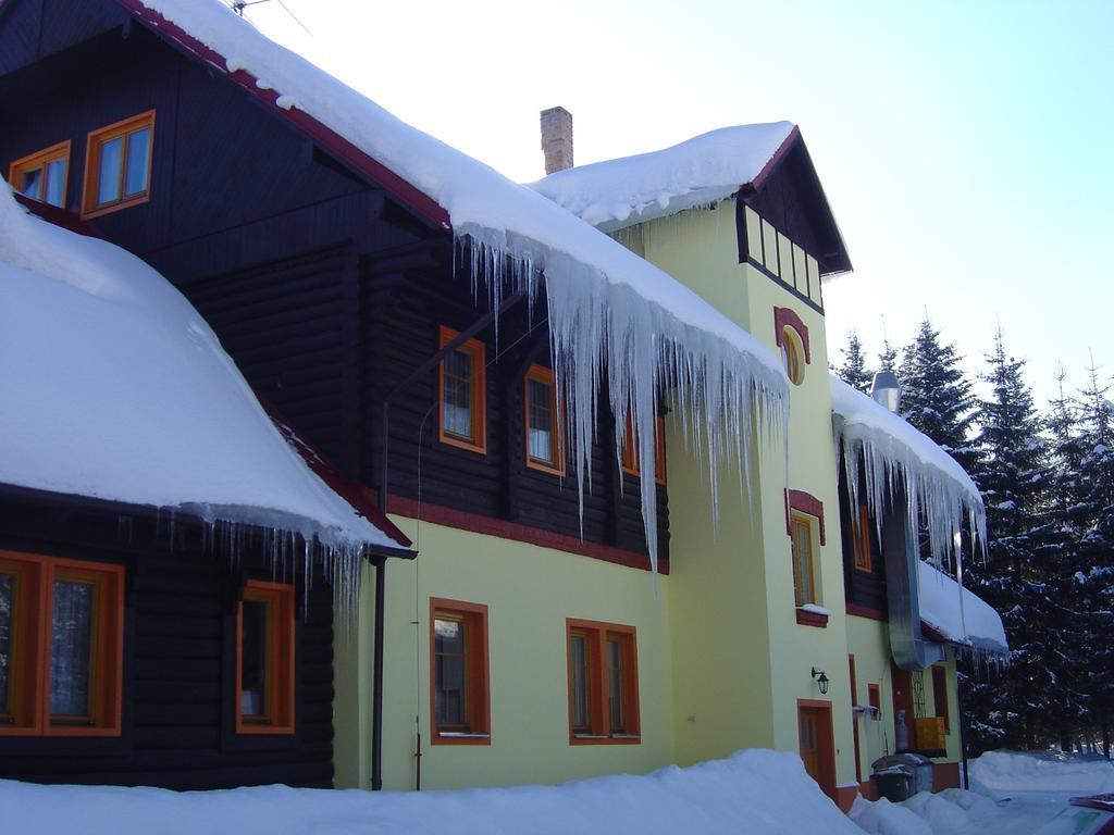 Penzion Pstruh Stozec Exterior photo